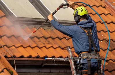 Démoussage et hydrofuge de toiture à Fossieux